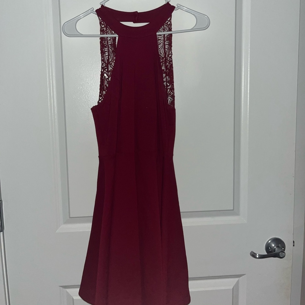 Lulus - Picture 3 of 4